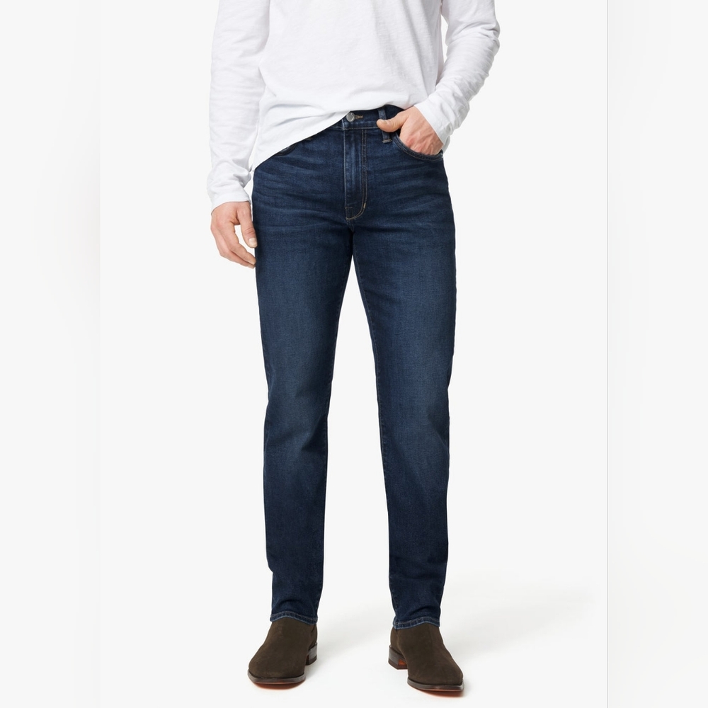 Joe's Jeans | The Brixton Straight & Narrow Dark Wash Jean | 38